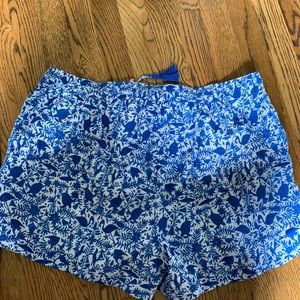 Vineyard vines shorts